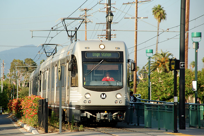 LA Metro_Gold_Line_Breda_P2550 Wikimedia LA Metro_Gold_Line_Breda_P2550 Wikimedia